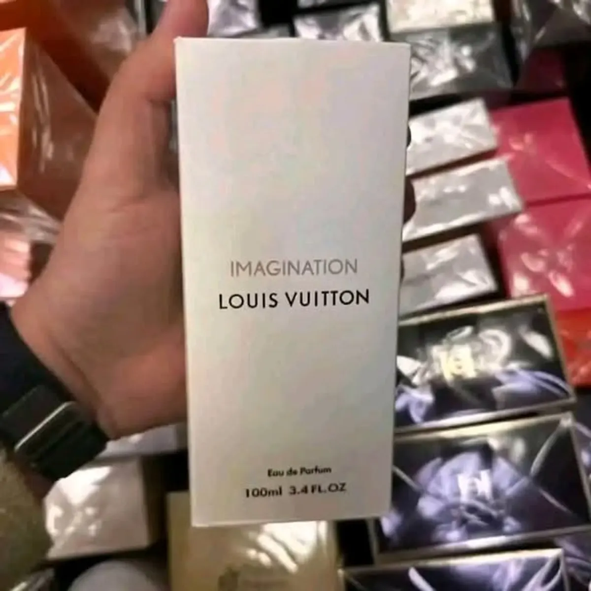 Perfumes Pallet