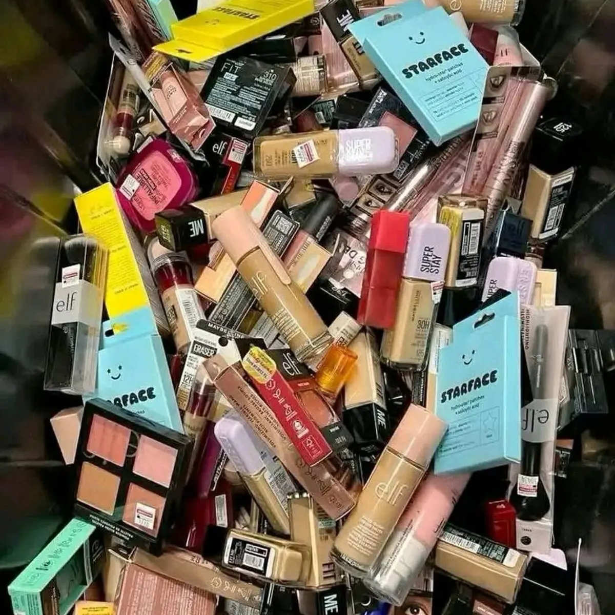 Cosmetics Pallet - Image 10