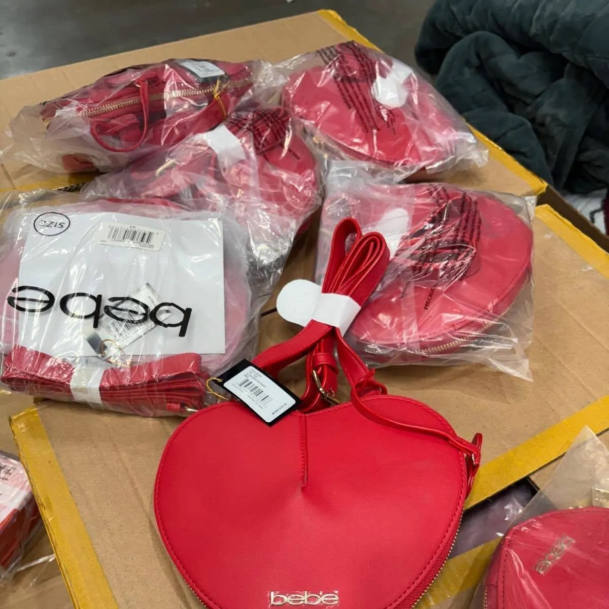 Handbags Pallet - Image 10