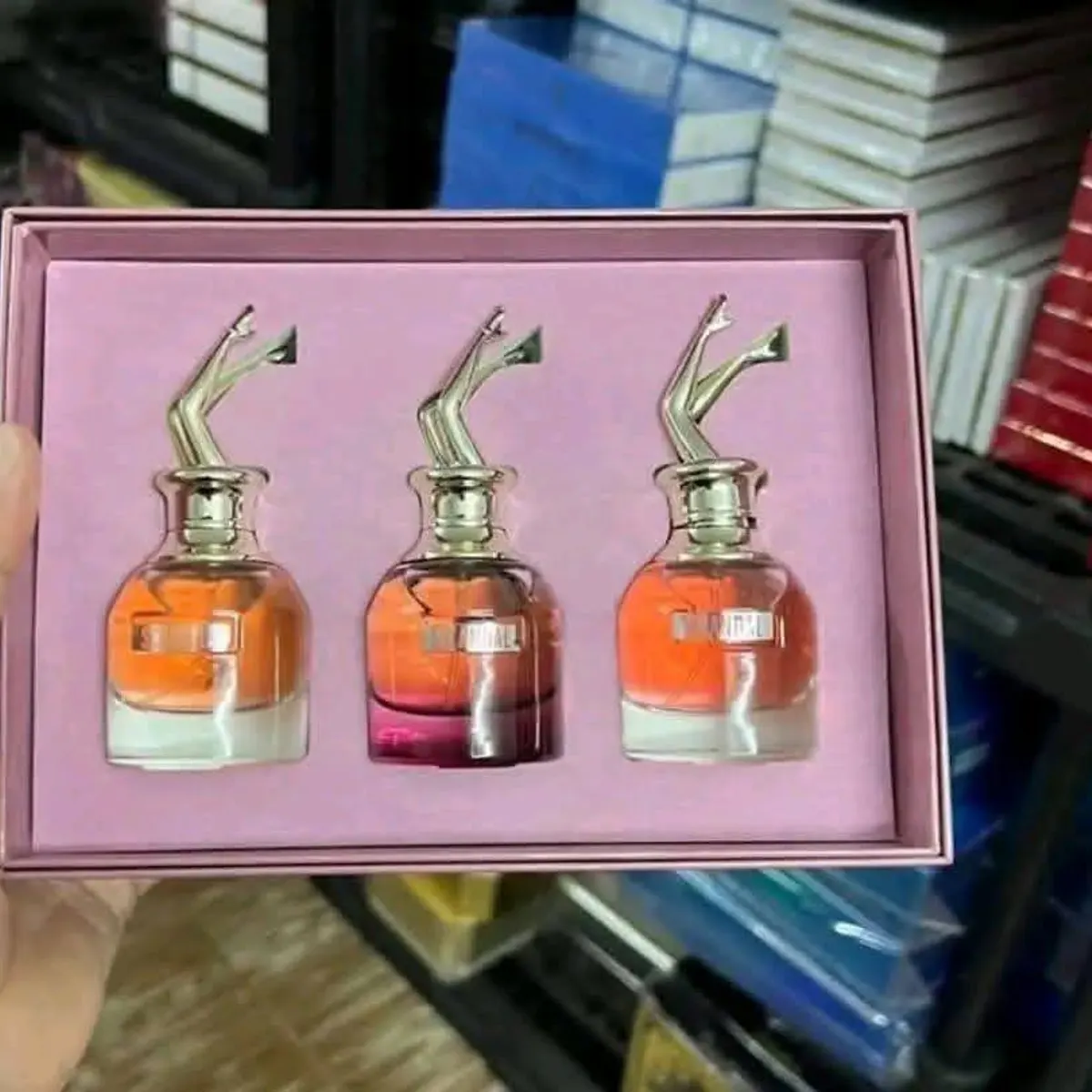 Perfumes Pallet - Image 10