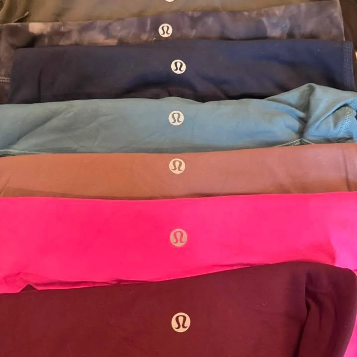 Lululemon Clothing Pallet - Image 2