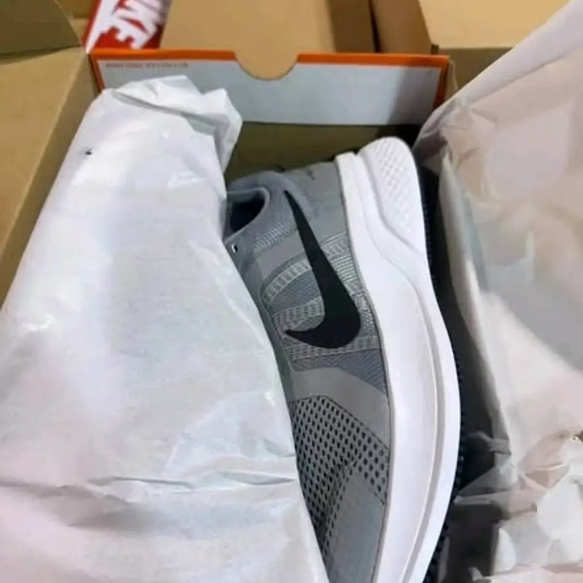 Nike Shoes Pallet - Image 2