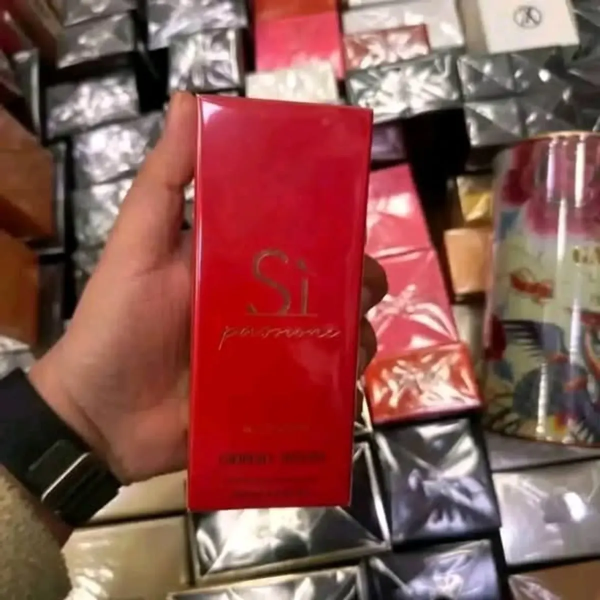 Perfumes Pallet - Image 2