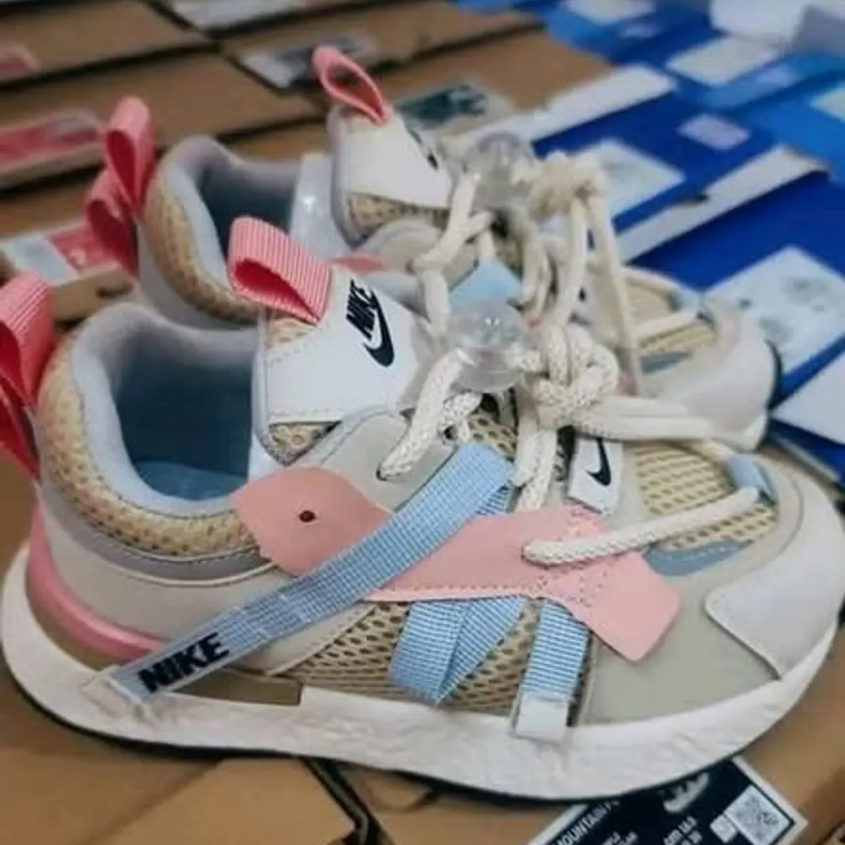 Shoes Pallet - Image 3
