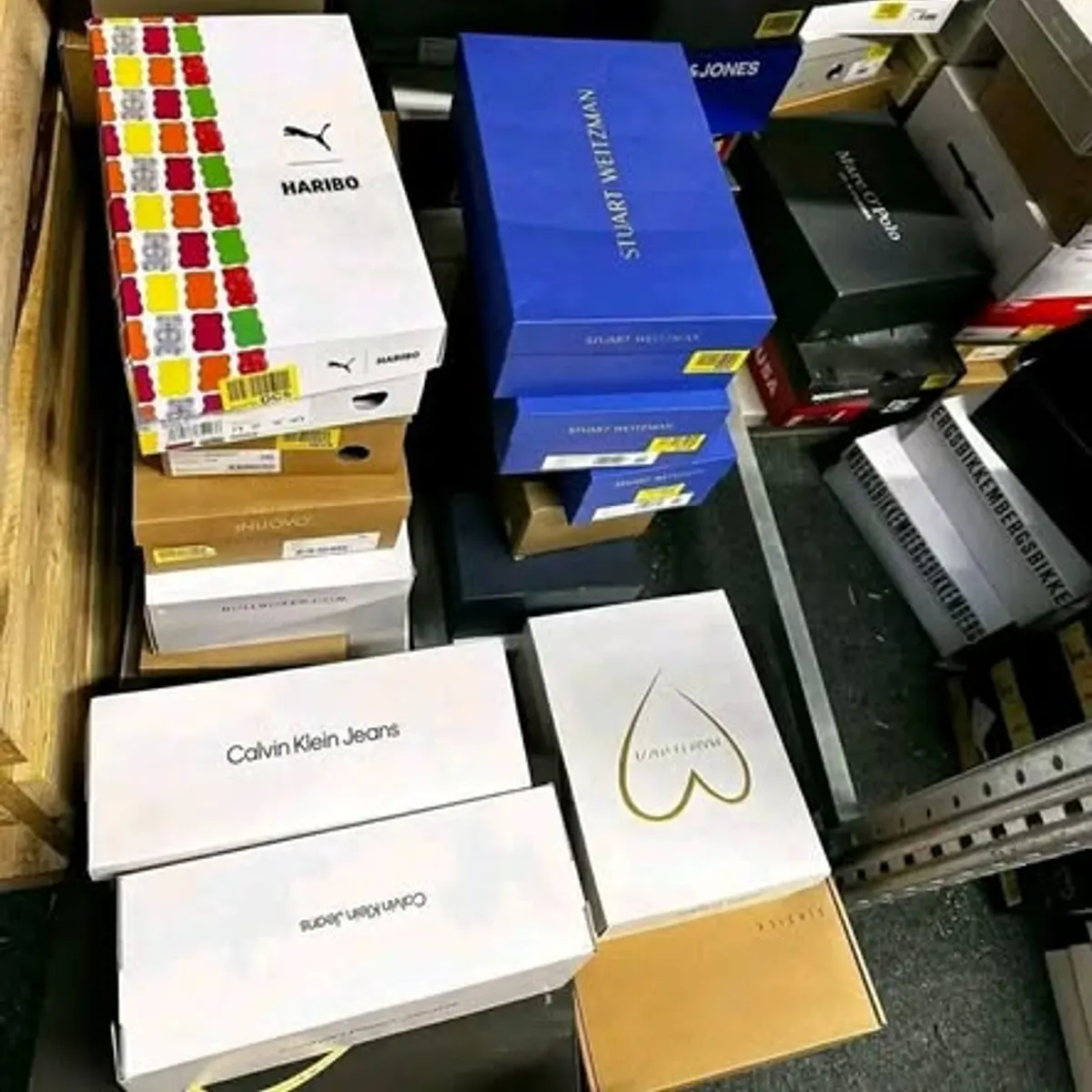 Sneakers Pallet - Image 3