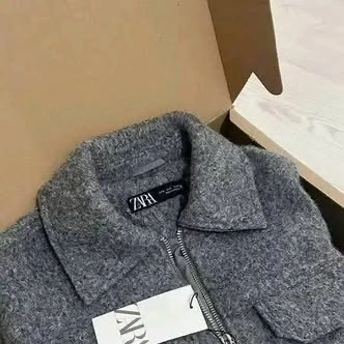 Zara Alo Lululemon Clothing Pallet - Image 3