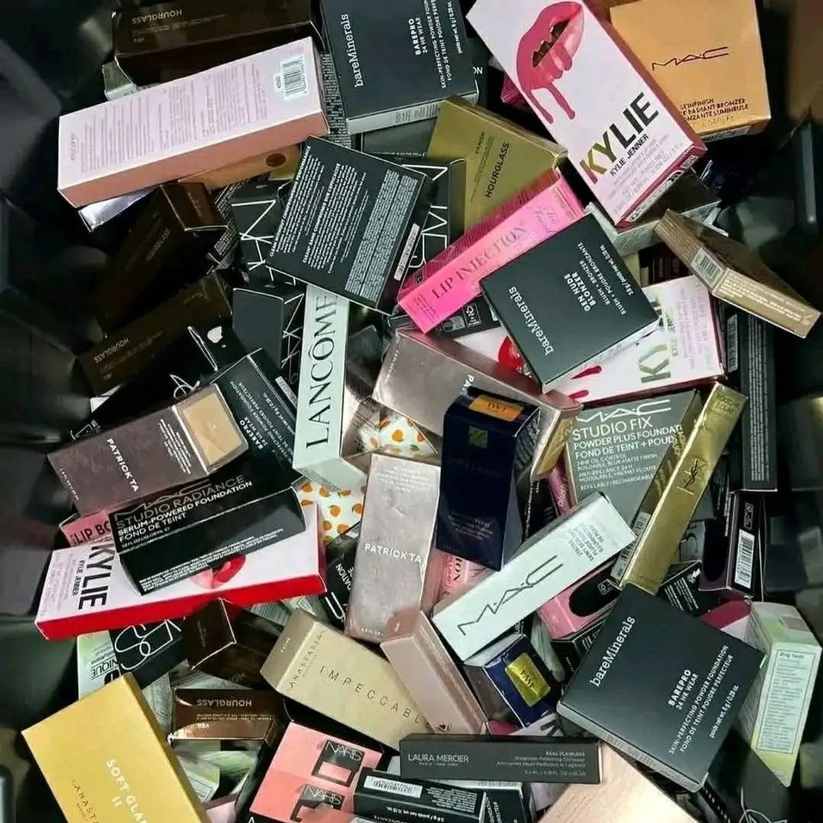 Cosmetics Pallet - Image 3