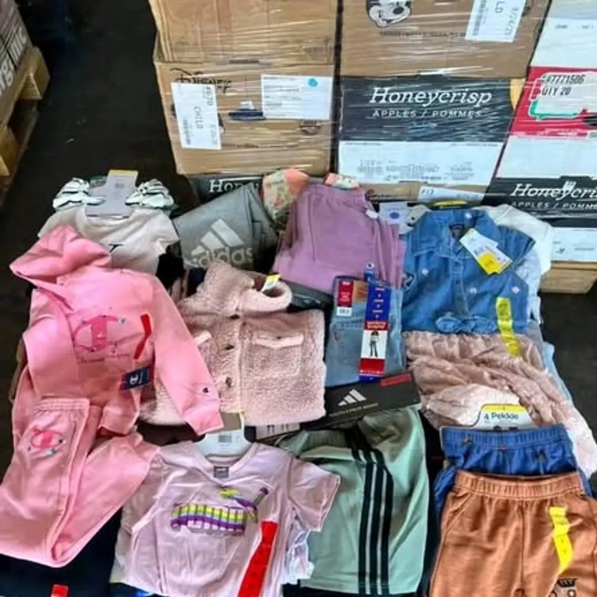 Kids Clothing Pallet - Image 3