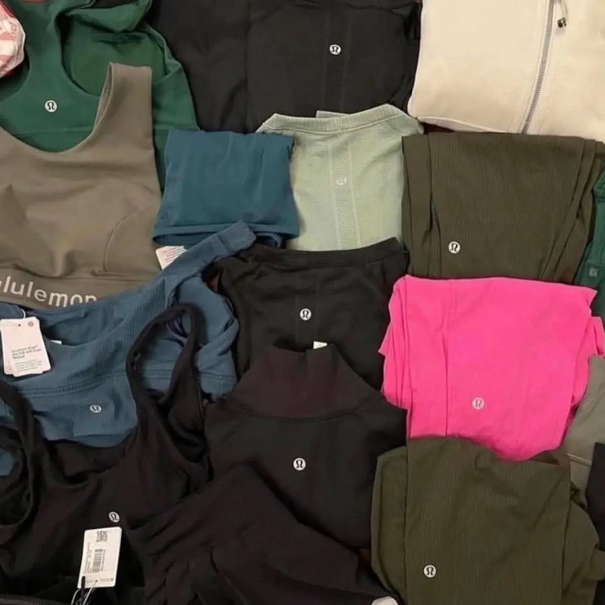 Lululemon Jackets Pallet - Image 3