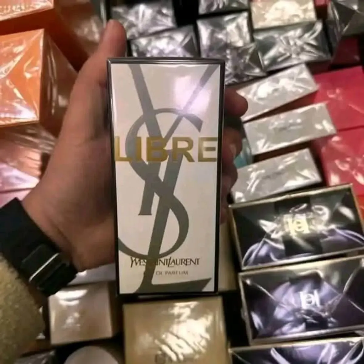 Perfumes Pallet - Image 3