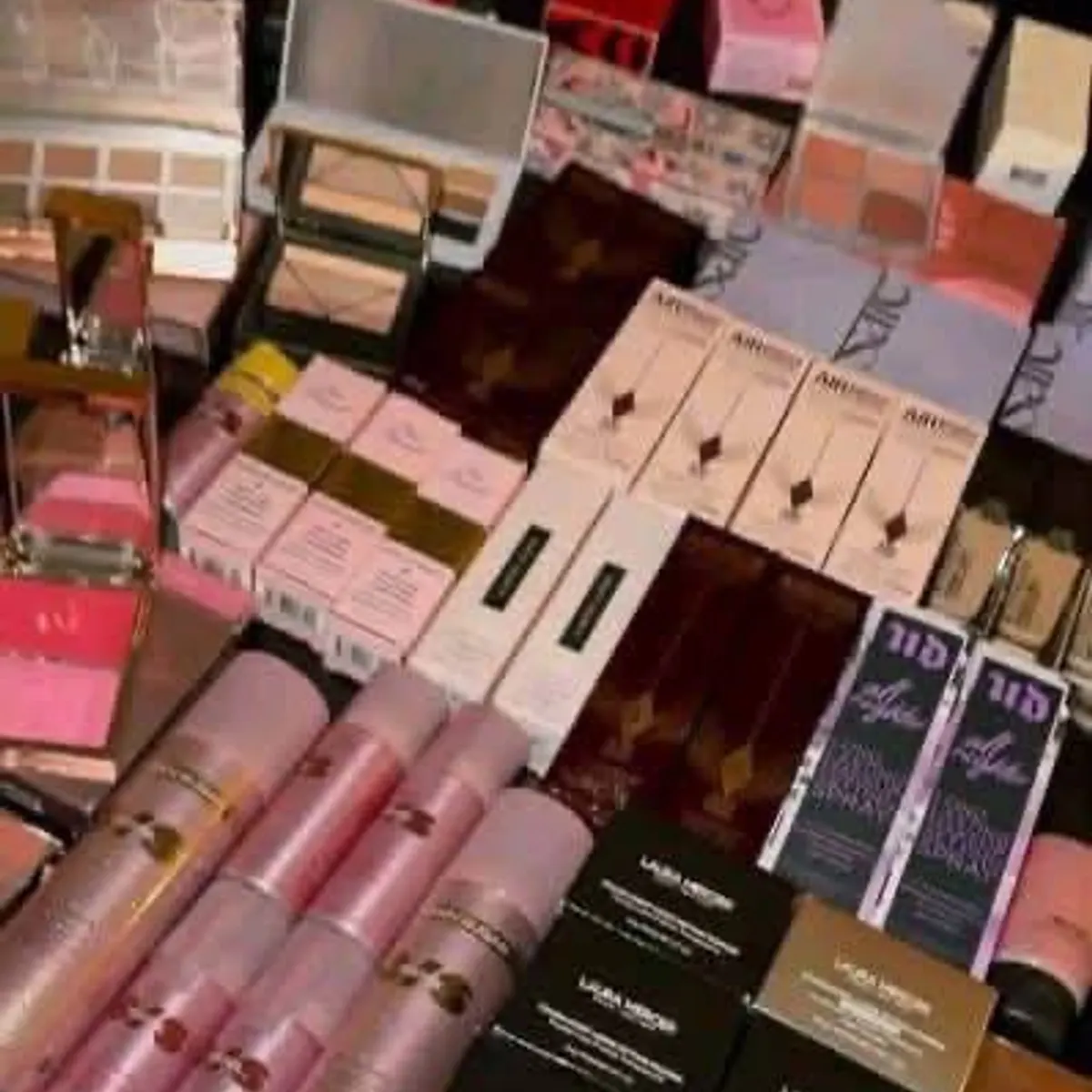 Cosmetics Pallet - Image 4