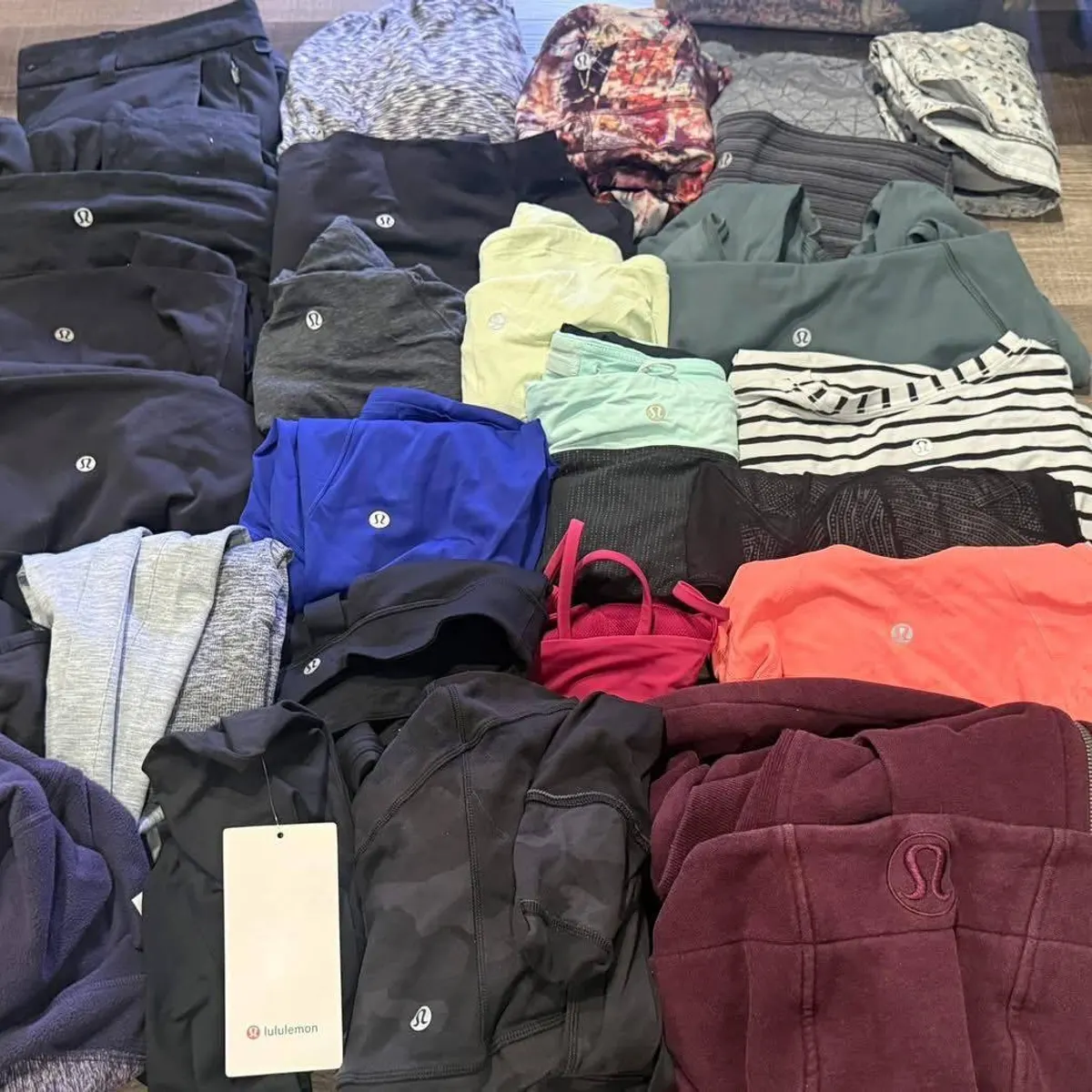 Lululemon Clothing Pallet - Image 6