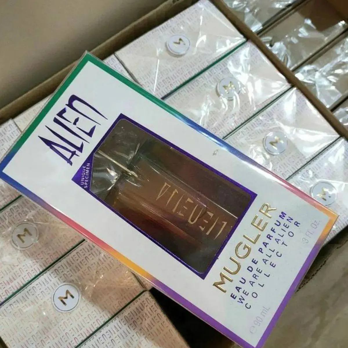 Perfumes Pallet - Image 6