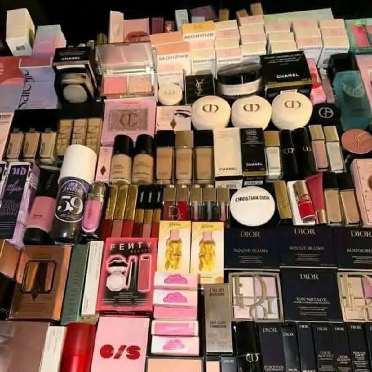 Cosmetics Pallet - Image 7