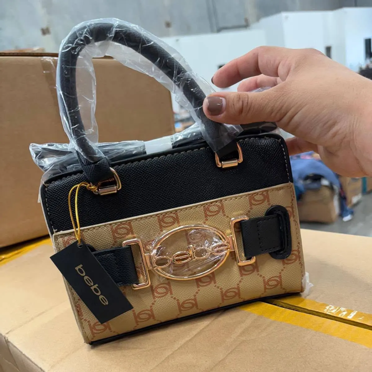 Handbags Pallet - Image 7