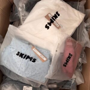 SKIMS CLOTHING PALLET